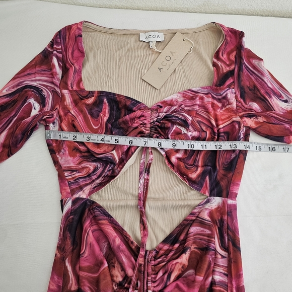 NWT VICI x ACOA Marble Print Mesh Cutout Midi Dress Red Pink Small - Picture 8 of 12